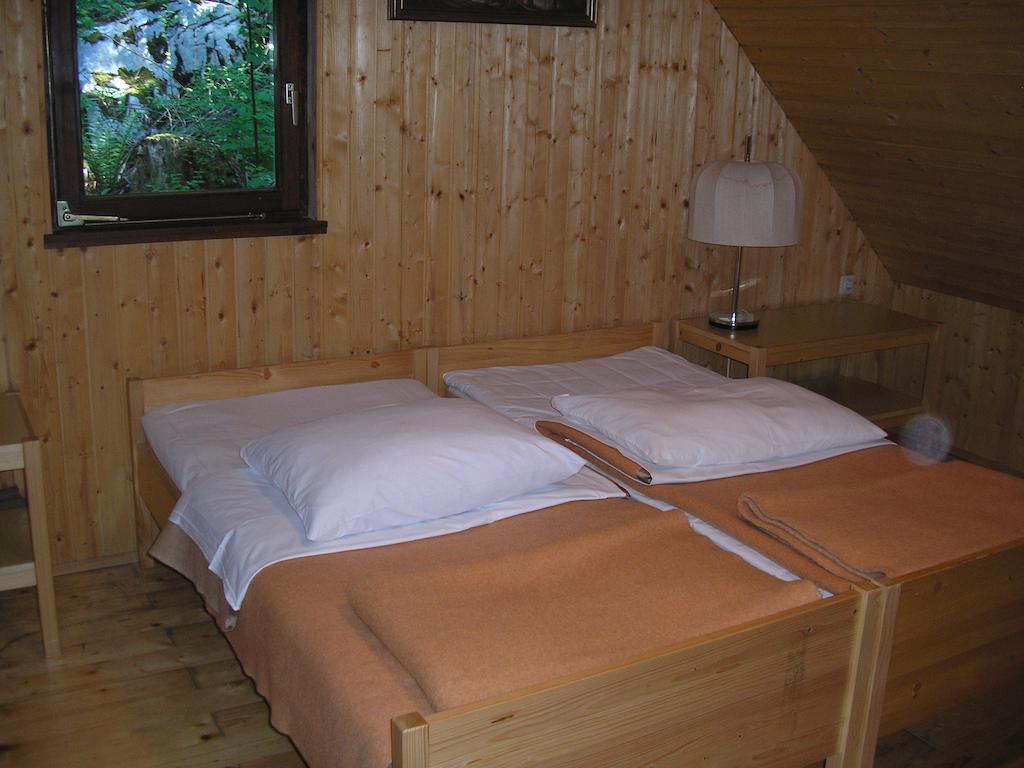 Camping Pivka Jama Postojna Hotel Bilik gambar